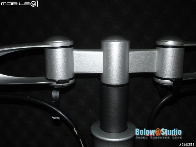 [不專業的開箱文]HOOLIN LCD Monitor Arm LA2-23單螢幕懸臂 + LA2-23w雙螢幕懸臂