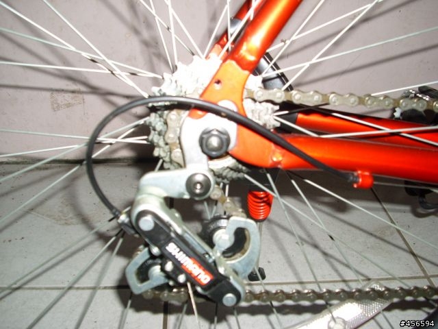 不知哪廠牌的入門公路車 開箱文