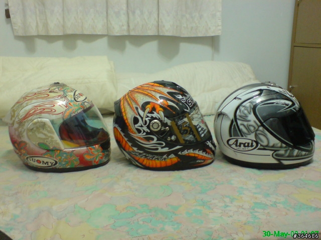 [分享]SHARK RSR2 M.duhamel 和arai suomy shoei 的比較