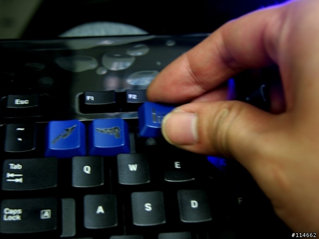 [蛇之閃光文]Razer全套裝備，群蛇出動開箱文