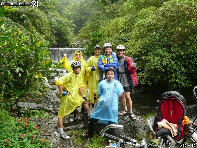 有道德的無敵鐵金鋼 (DeKon) 隊-桶後越嶺-風雨無阻篇