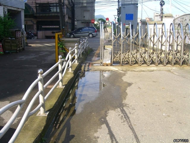 禮門街往中興路方向自行車道(圖多)