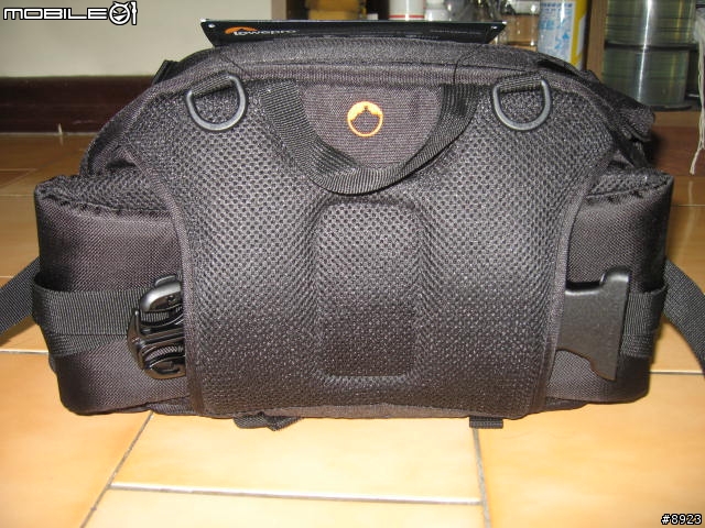 [簡單開箱] Lowepro Inverse 200 AW (2008/6/23新增照片了!)