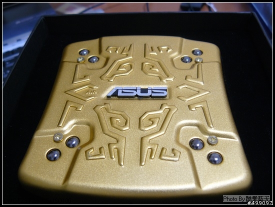 [測試]限量是殘酷的! ASUS Triton 79 巨大塔型散熱器 測試!