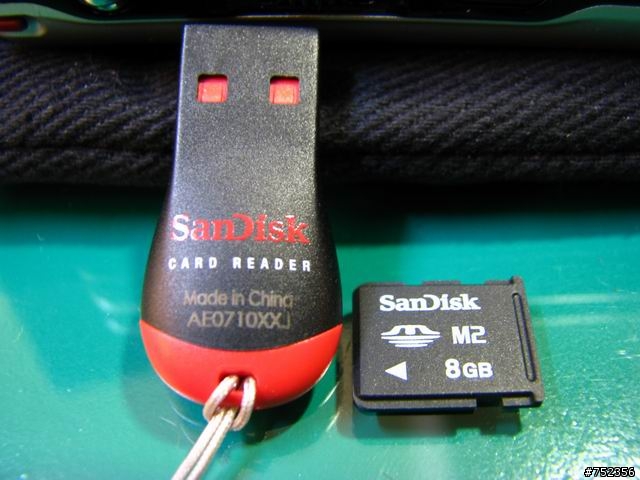 [分享]SanDisk M2-8G記憶卡(支援SE手機測試)