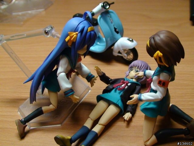 [分享]Figma的可動人型 此方泉.涼宮春日.長門有西