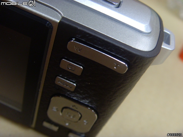 [開箱的分享]連拍DC DC-BenQ C750頂極殺手戰鬥機