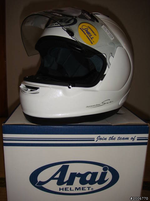 [不專業a開箱文]搭電車踢到寶之Arai RR5(GLASS WHITE)