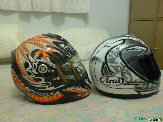 [分享]SHARK RSR2 M.duhamel 和arai suomy shoei 的比較
