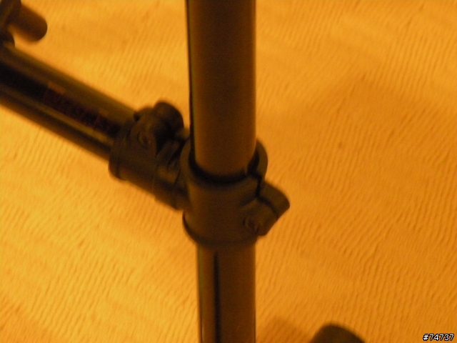 [組裝開箱文]家用  DIY  xbox360  蒼蠅人專用多螢幕賽車座(6/4初版定裝照)