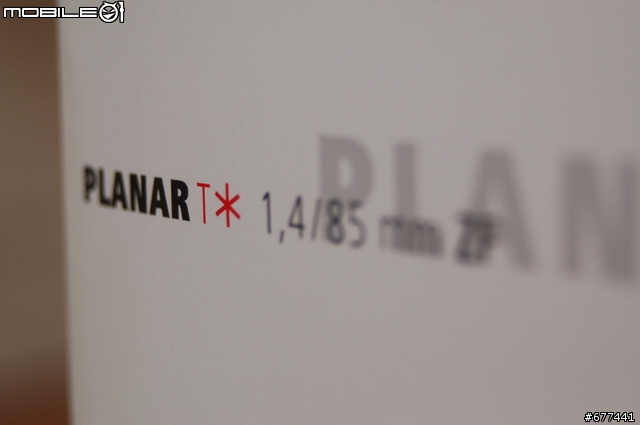 【分享】Carl Zeiss Planar T* 1.4/85mm ZF 開箱照