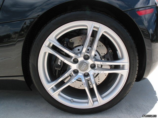 Posting my 08 brand new Audi R8
