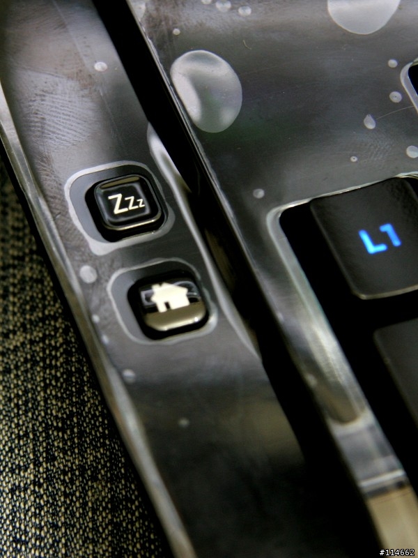 [蛇之閃光文]Razer全套裝備，群蛇出動開箱文