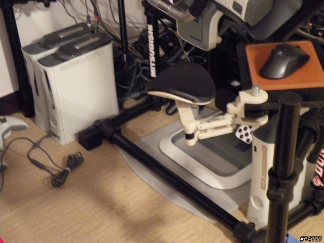 [組裝開箱文]家用  DIY  xbox360  蒼蠅人專用多螢幕賽車座(6/4初版定裝照)