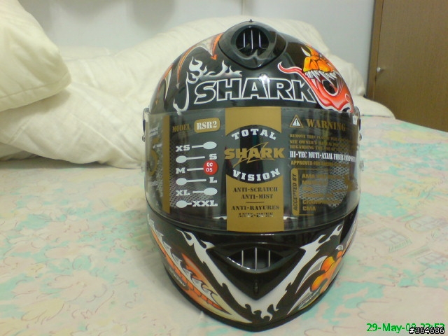 [分享]SHARK RSR2 M.duhamel 和arai suomy shoei 的比較