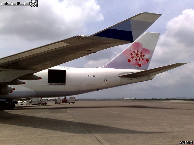 [圖多] N82 隨手拍 747-400F 全貨機
