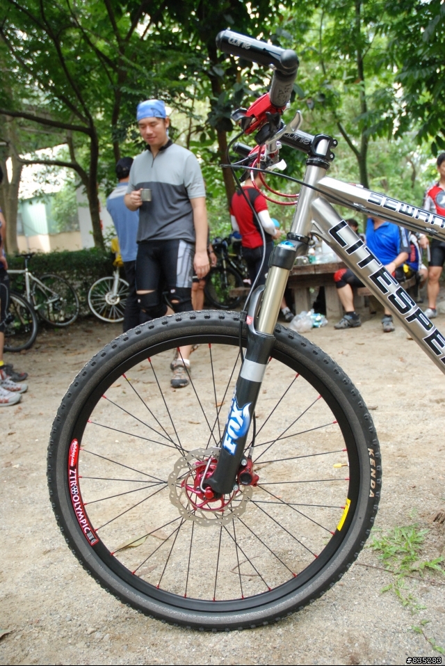 [分享]鈦合金雙避震登山車 LiteSpeed Sewanee Ti MTB