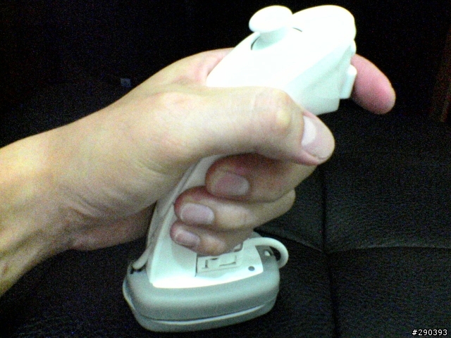 [開箱] Wii 無線左手套件 NYKO Cord-Free