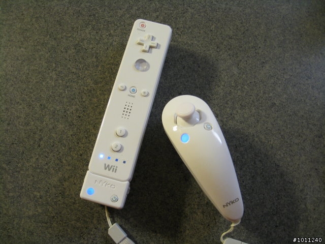 [開箱] NYKO Wireless Nunchuk Controller