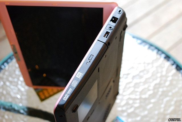 [分享]TOSHIBA M800 粉姬(今夏女生最愛不釋手的新玩具)