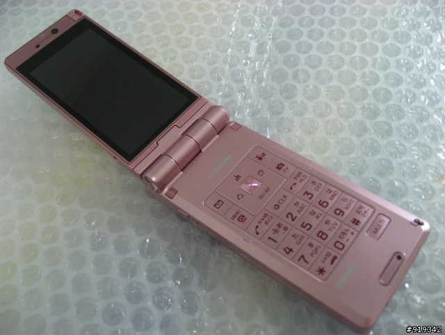 [分享] Docomo FOMA P906i 粉紅色  開箱啦!!