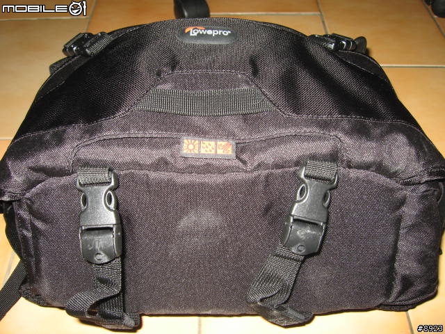 [簡單開箱] Lowepro Inverse 200 AW (2008/6/23新增照片了!)