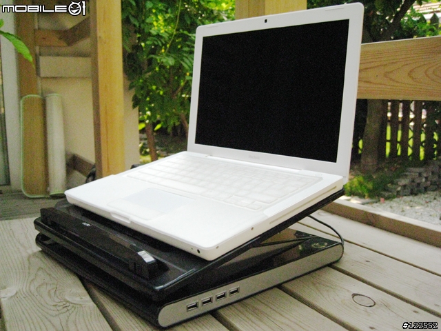 [分享]actto筆記型電腦架---給Macbook一個好椅子