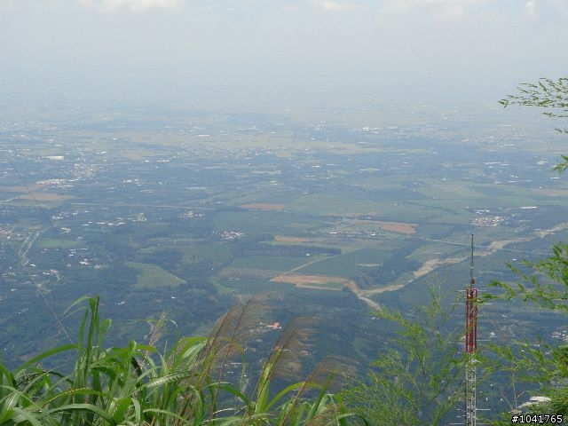 [遊記]70歲的勇腳阿伯騎上嘉義二尖山 (海拔1265m)