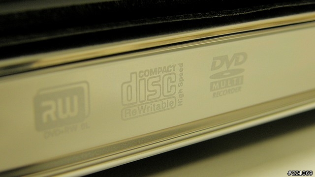 [開箱]HP Pavilion DV5-1021TX (補上溫度測試/多媒體鍵特寫/硬碟分割方式)