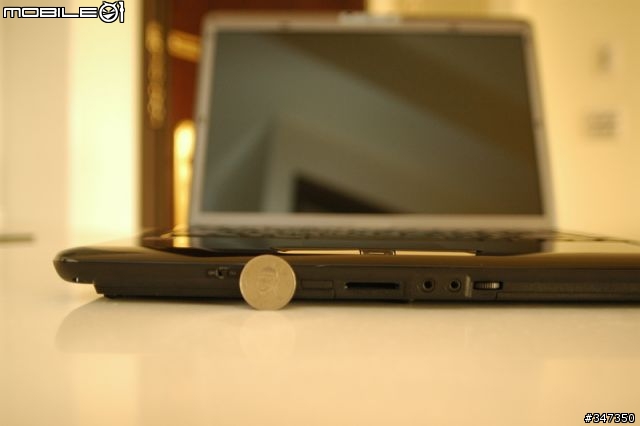 [開箱] Toshiba A300 來了! 更新