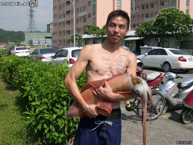 遇到海怪了喔.分享囉