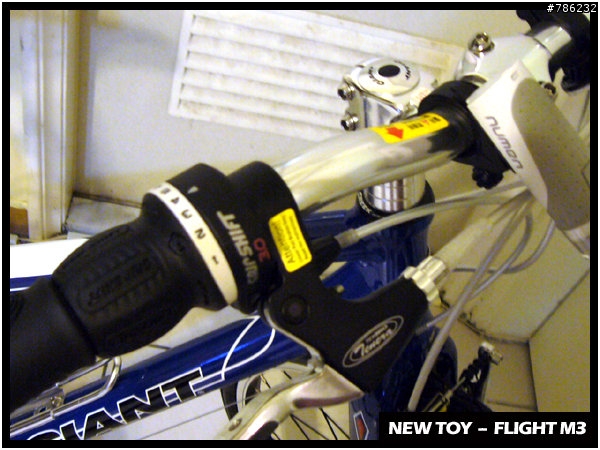 [沒有箱可以開]我是騎回家的-FLIGHT M3