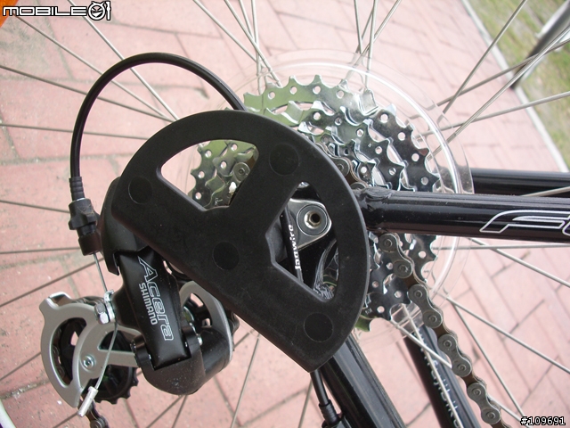 [分享] 我的 Fuji Absolute 4.0 平把公路車 + 新配件 CATEYE CC-RD200 馬錶