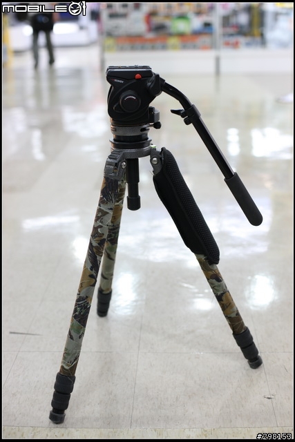 頂尖對決:Canon EF 200mm f/2L IS USM vs Canon EF 200mm f/1.8L USM 鏡皇正面PK戰