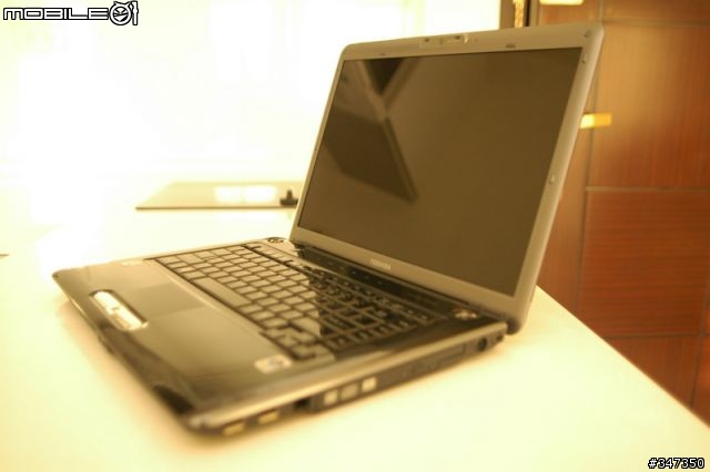 [開箱] Toshiba A300 來了! 更新