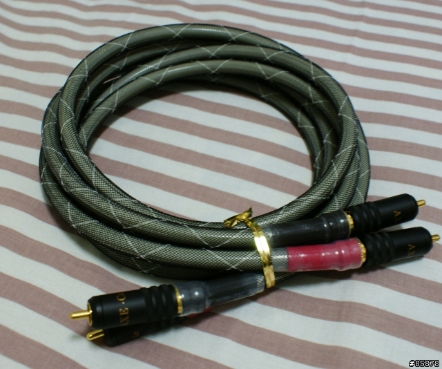 [開盒分享]Audioquest Male RCA 2 Female / RCA一轉二轉接頭