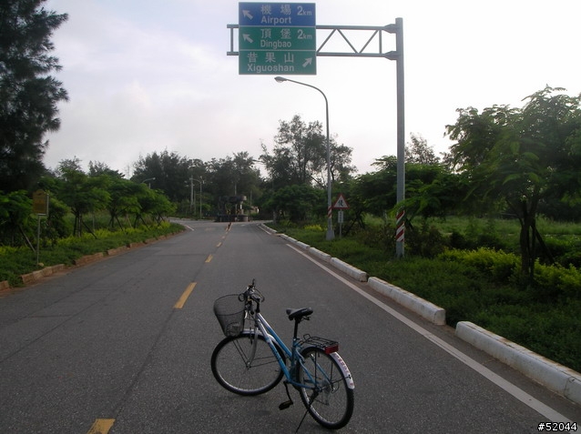 金門自行車之旅(多處均可免費租借自行車),目的地騎上太武山