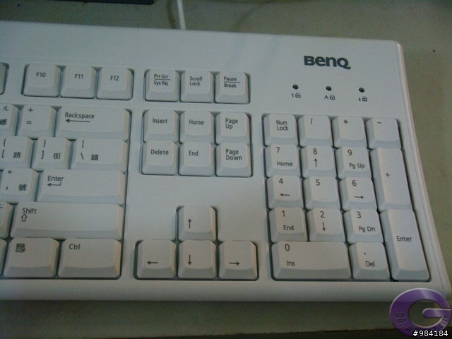 海灣裡的白珍珠 BenQ X-Touch 100