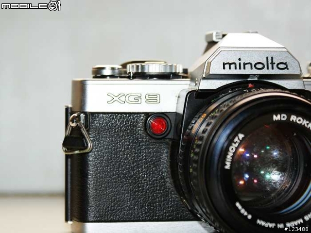 [求助]請問這個鏡頭有辦法裝上a200嗎?