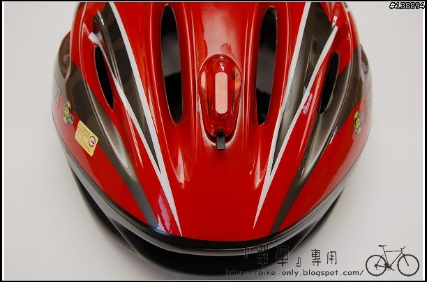 [分享] 大頭買不到安全帽嗎？找普威！ - Prowell F22