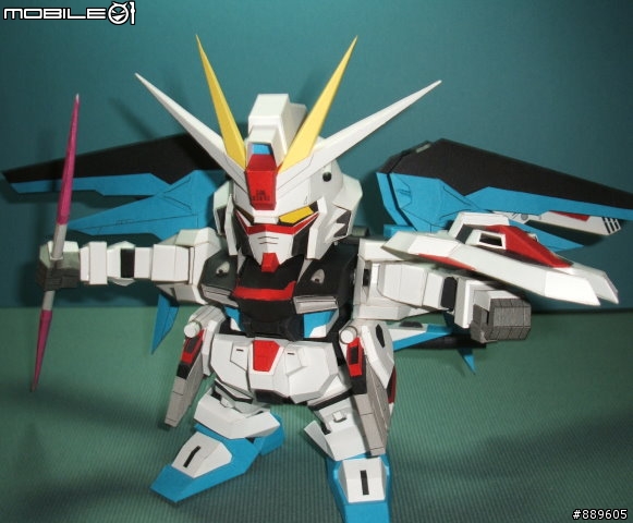 [分享]3D 紙模型 新手的 SD Freedom Gundam