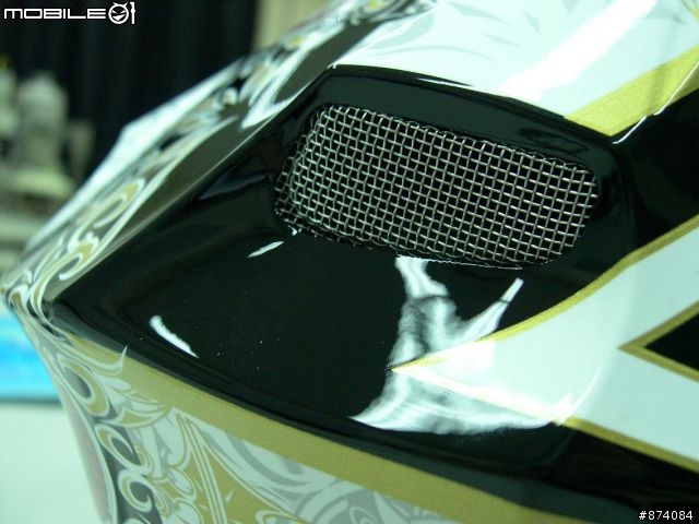 [開箱]GP-1新花色，同時和FF4小比較一下