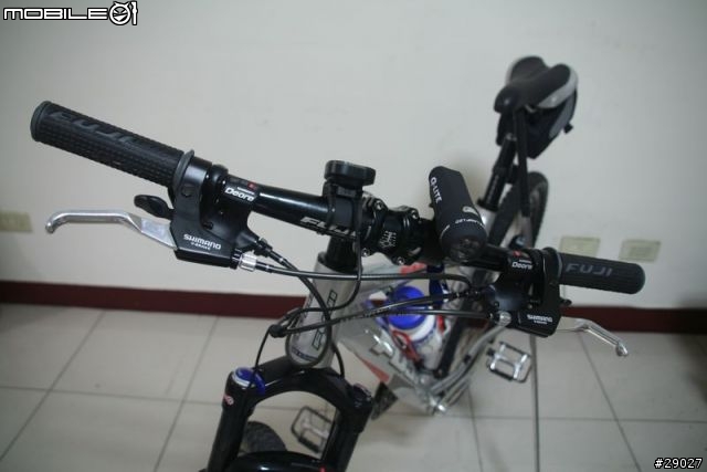 [分享]讓我等待了六個月的FUJI Tahoe-D與～加映DIY停車腳架