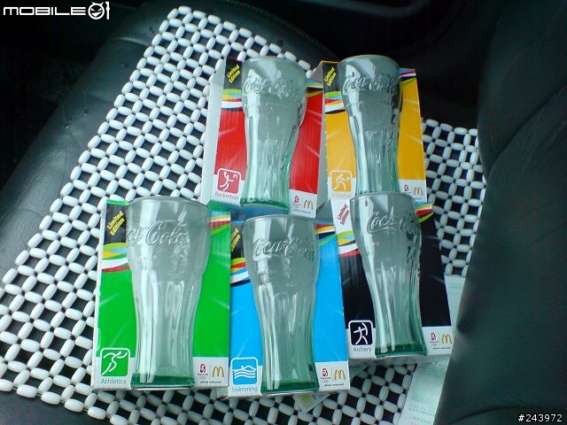 隨手一拍..某速食業者推出的蒐集品..
