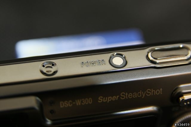 [分享] 超熱門w300開箱+測試+使用心得