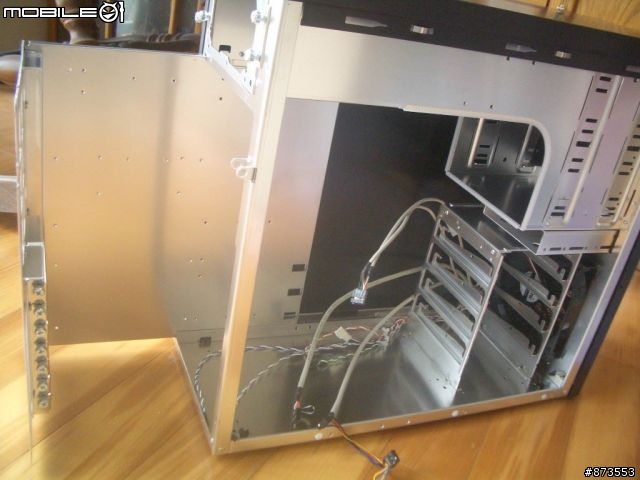 聯力 PC-A6010 的開箱文，完整上機~