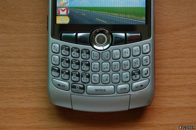 黑莓機BlackBerry Peral 8120與我工作的一天.
