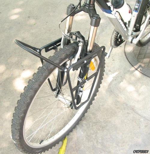 [請問][請教]哪裡有賣登山車前叉適用的旅行前貨架