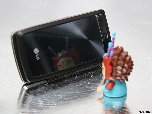【開箱分享】我的時尚美型 LG KF300