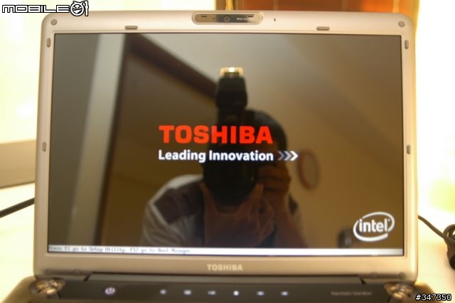 [開箱] Toshiba A300 來了! 更新